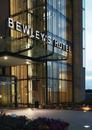 Bewleys Hotel Dublin Airport Main Entrance Bewleys Hotel Dublin Airport Main Entrance